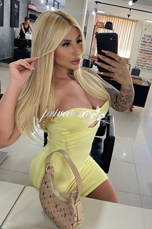 VALENTINA  MOREAU  - Acompanhantes Florianópolis