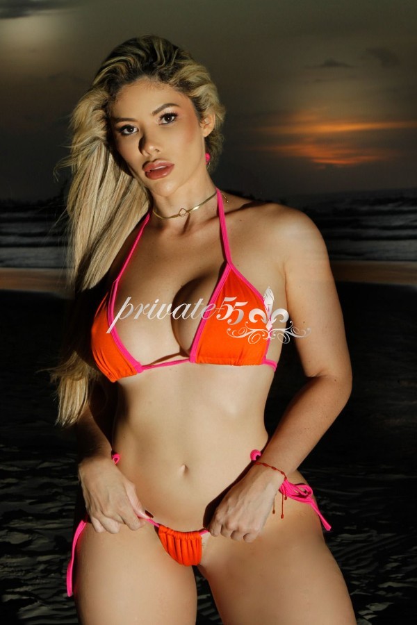 LIZ  FERNANDA - Acompanhantes Goiânia