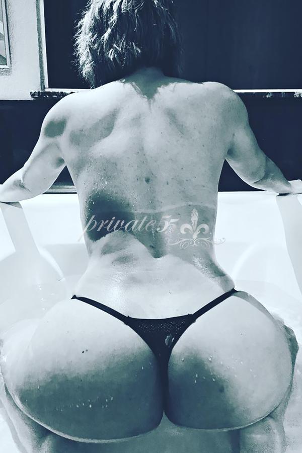 ROBERTA ALVARENGA - Acompanhantes Goiânia