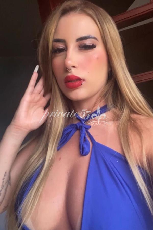 ANNA MULLER - Acompanhantes Itajaí