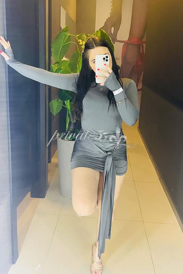 CAROLINA GUTIERREZ - Acompanhantes Itajaí