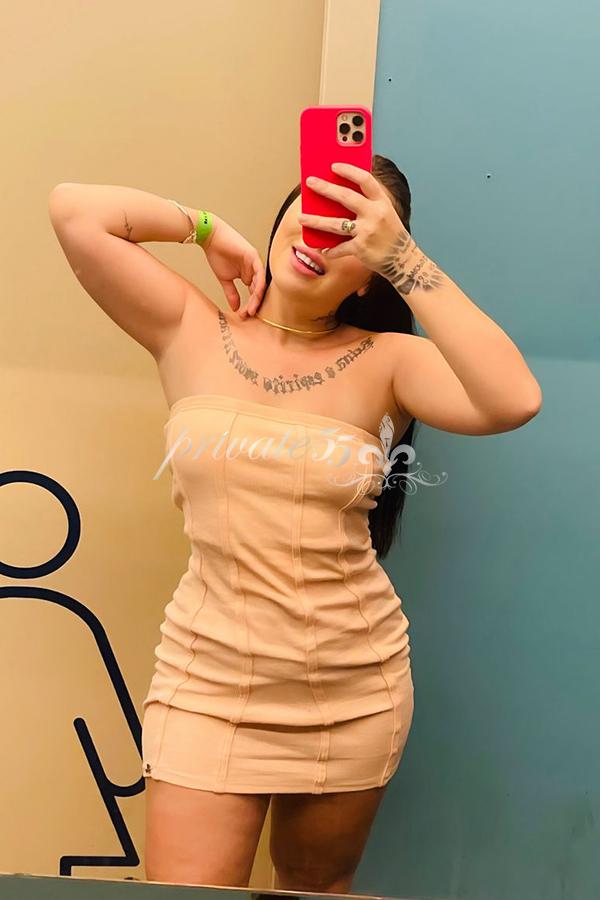 CAROLINA GUTIERREZ - Acompanhantes Itajaí