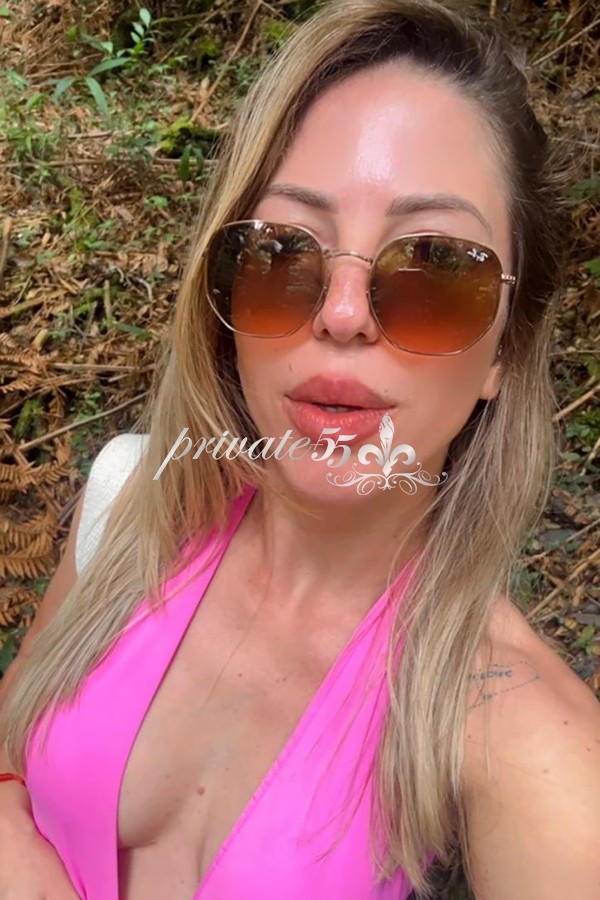 LETÍCIA  MARQUES  - Acompanhantes Itajaí