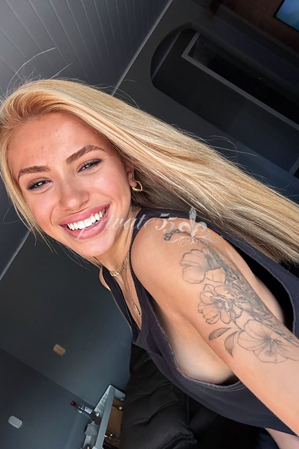 MAY RIVEIRA - Acompanhantes Itajaí