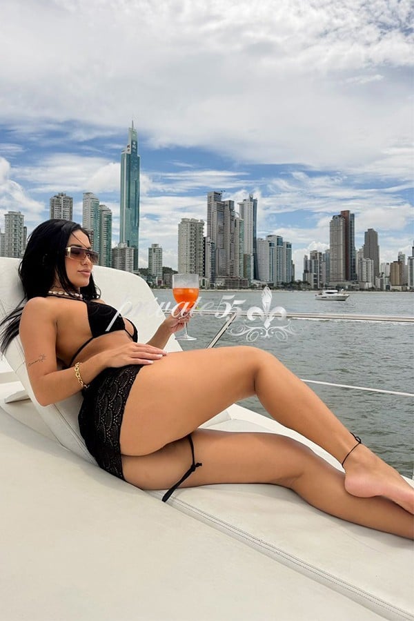 REBECA MESTIÇA - Acompanhantes Itajaí