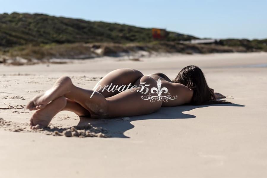 VICTORIA AGUIAR - Acompanhantes Itajaí