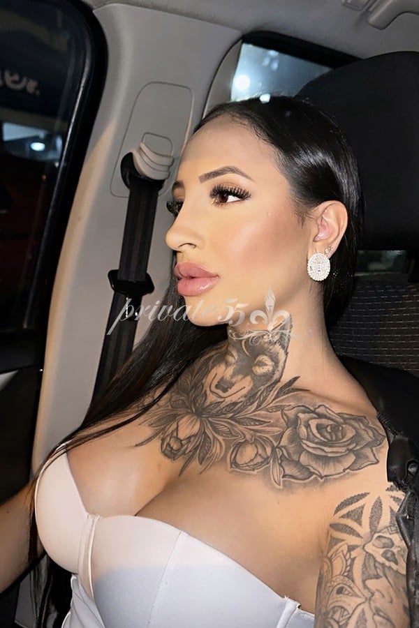 CAROLINA FERREIRA - Acompanhantes Itapema