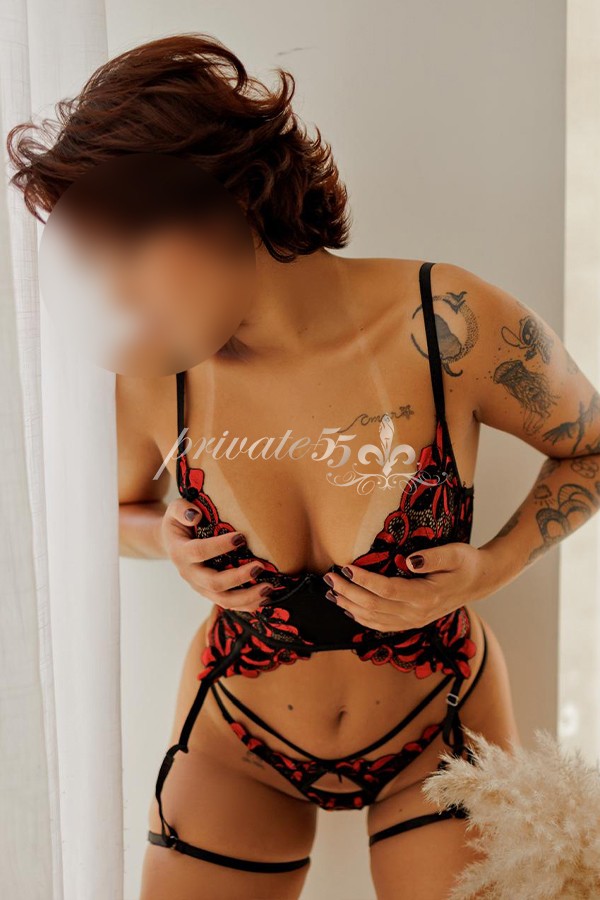 ISIS MORELLI - Acompanhantes Itapema