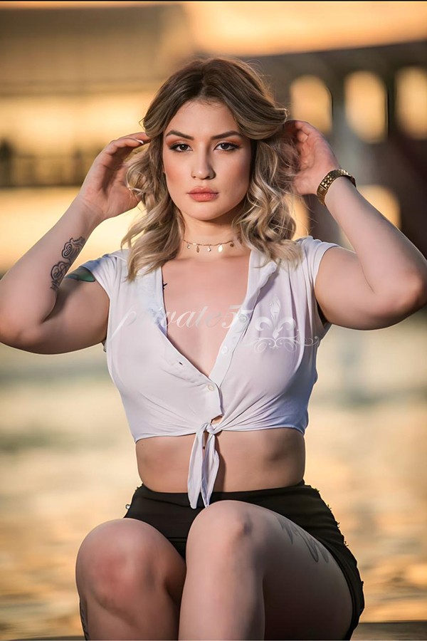 MYRELLA FERNANDES - Acompanhantes Itapema