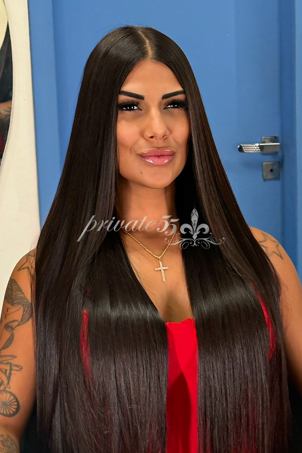 SARAH PADILHA - Acompanhantes Itapema