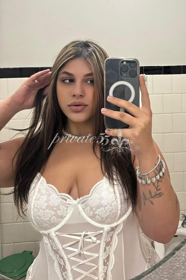 ISADORA DINIZ - Acompanhantes Joinville