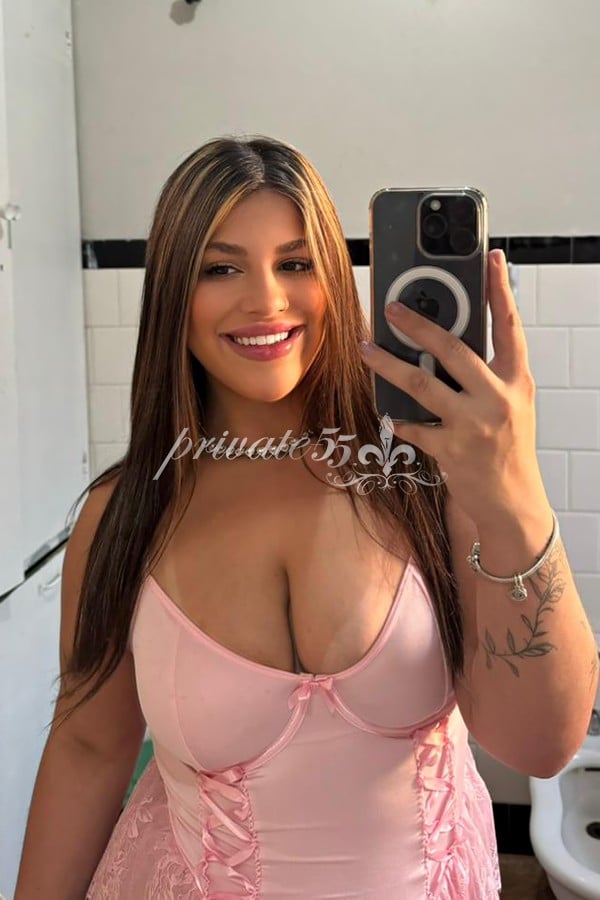 ISADORA DINIZ - Acompanhantes Joinville