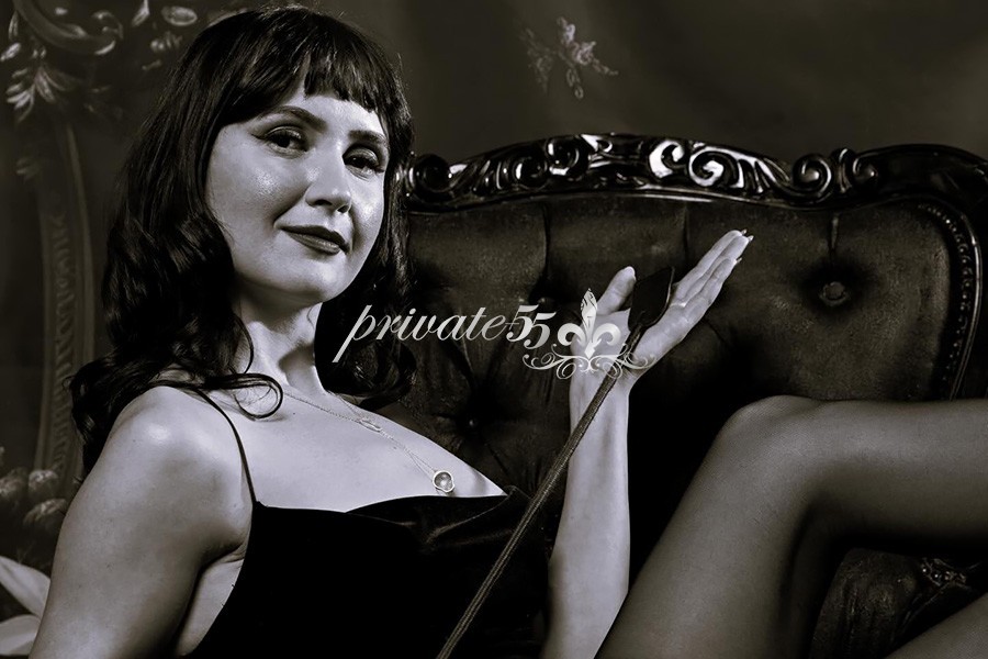 SRTA HELL - Acompanhantes Joinville