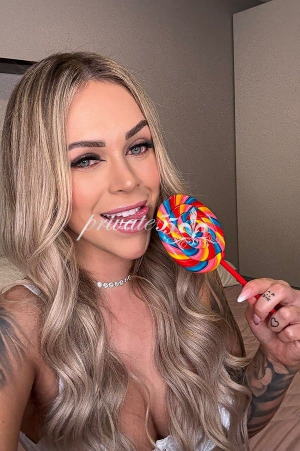 CAROLINE KEFFLER - Acompanhantes Londrina