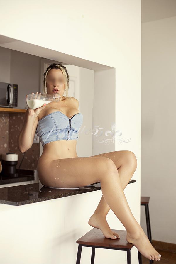 Alice Gould - Acompanhantes Porto Alegre - Acompanhantes POA - Acompanhantes RS