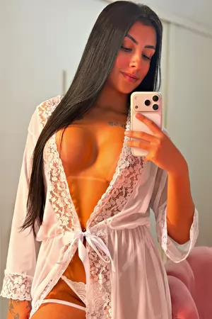 BELLA  SERENA - Garota de Programa em Porto Alegre