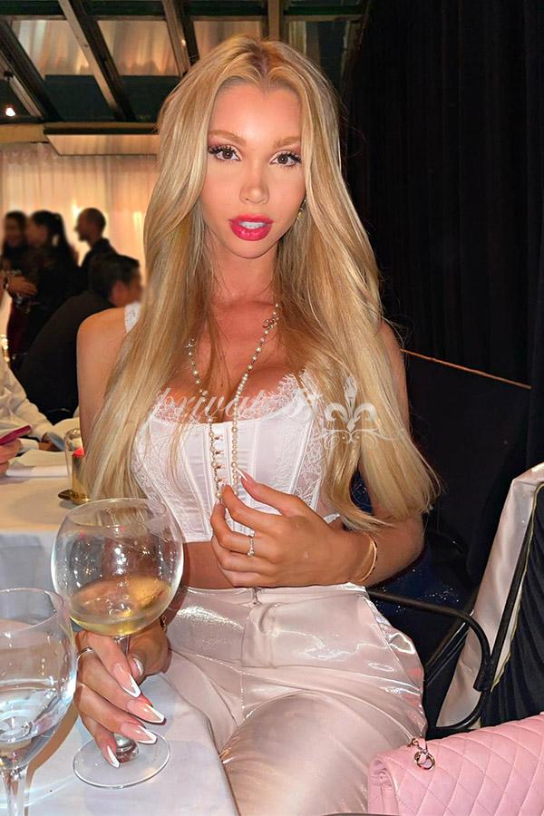 CAROL MUNIZ - Acompanhantes Porto Alegre