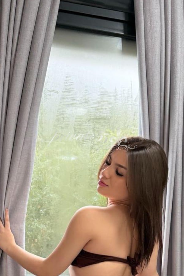 CLARA  CASTANHO - Acompanhantes Porto Alegre