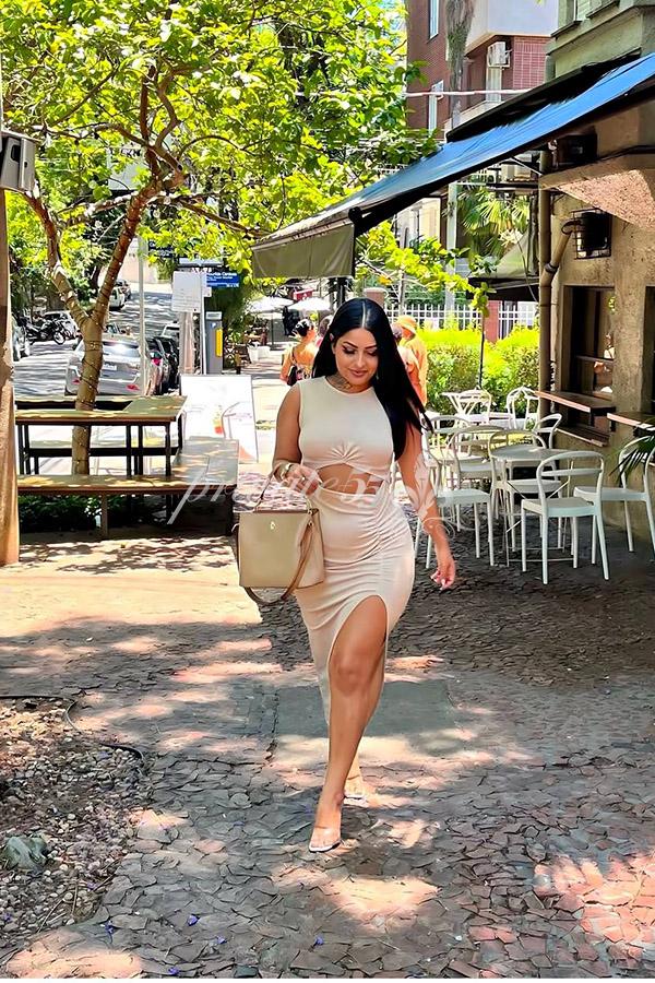 Demi Bueno - Acompanhantes Porto Alegre - Acompanhantes POA - Acompanhantes RS