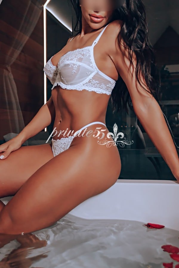 JÚLIA ANDRADE - Acompanhantes Porto Alegre
