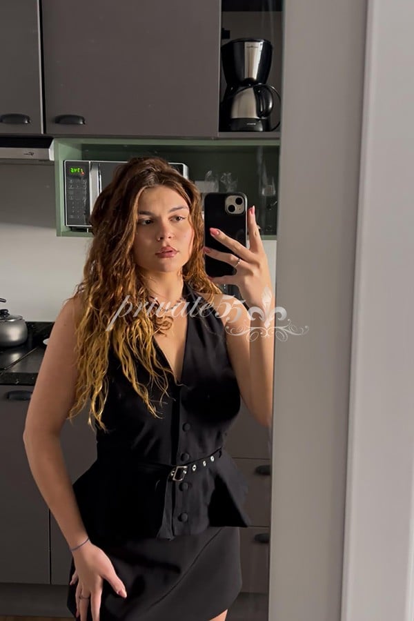 MAÍRA  EVELLYN - Acompanhantes Porto Alegre