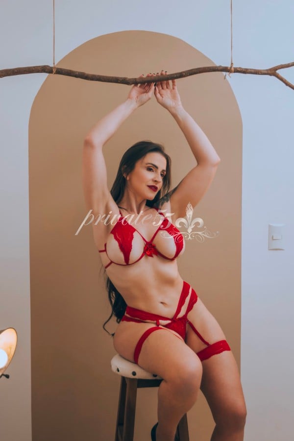 MARIANE  HANNECKER - Acompanhantes Porto Alegre
