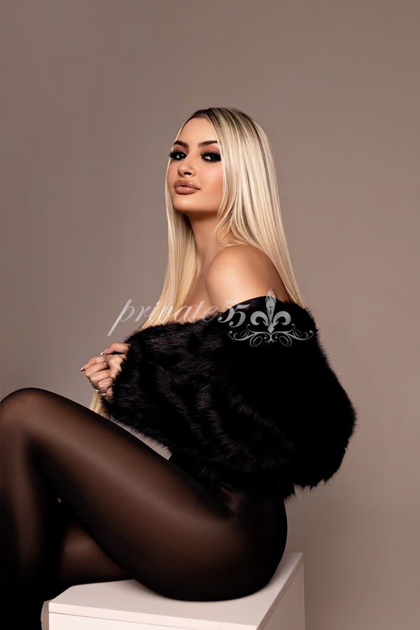 MARINA  ROSON - Acompanhantes Porto Alegre