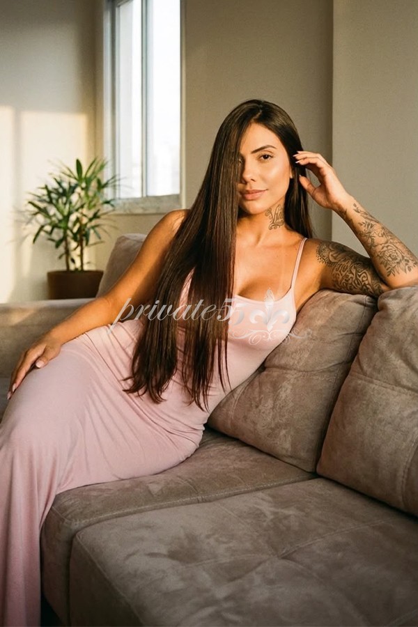 MIA  CAVALCANTI - Acompanhantes Porto Alegre
