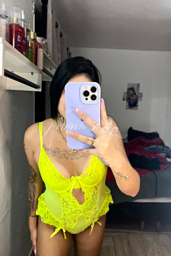 YSABELA  HOLFS  - Acompanhantes Porto Alegre