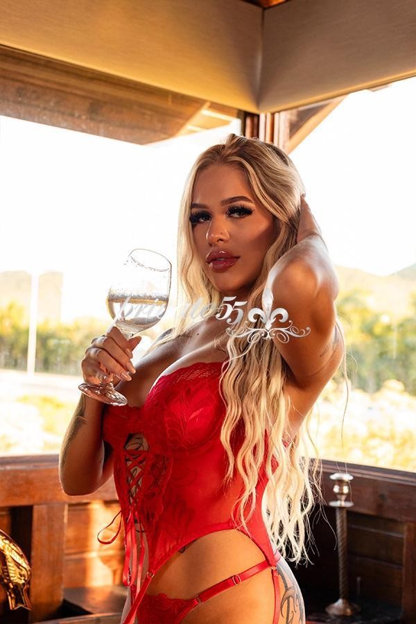 CAMI ARAÚJO - Acompanhantes Rio de Janeiro
