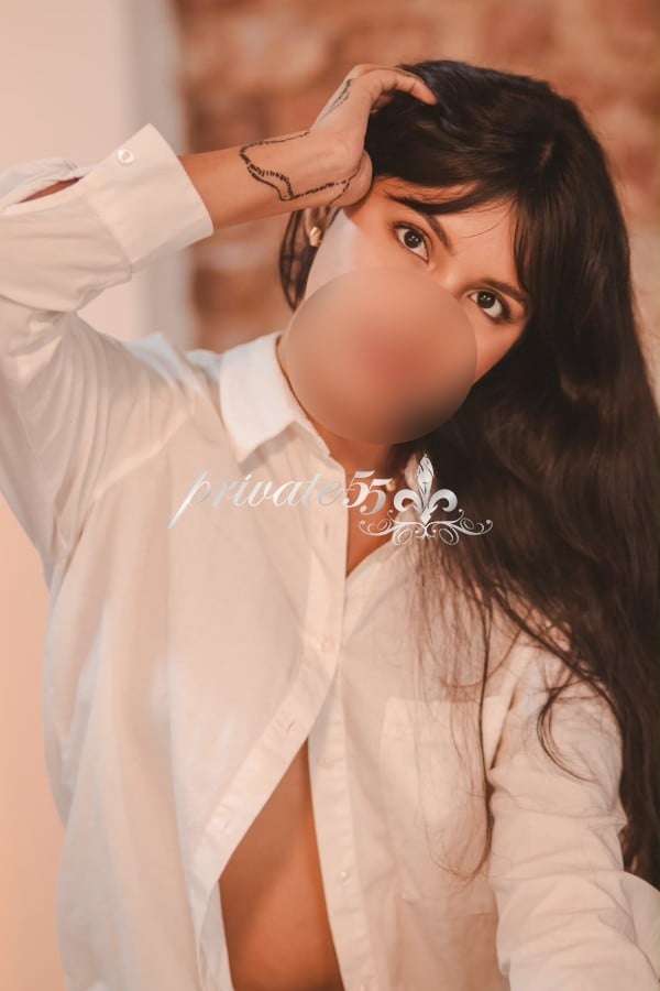 CLARA YANZE - Acompanhantes Rio de Janeiro