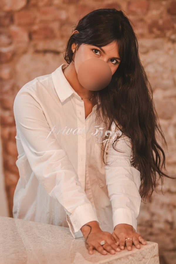 CLARA YANZE - Acompanhantes Rio de Janeiro