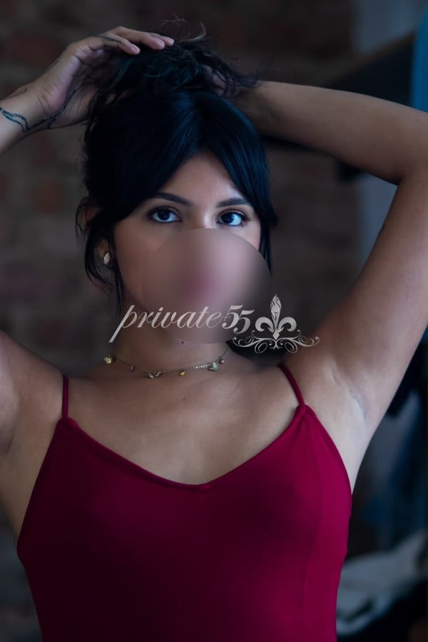 CLARA YANZE - Acompanhantes Rio de Janeiro