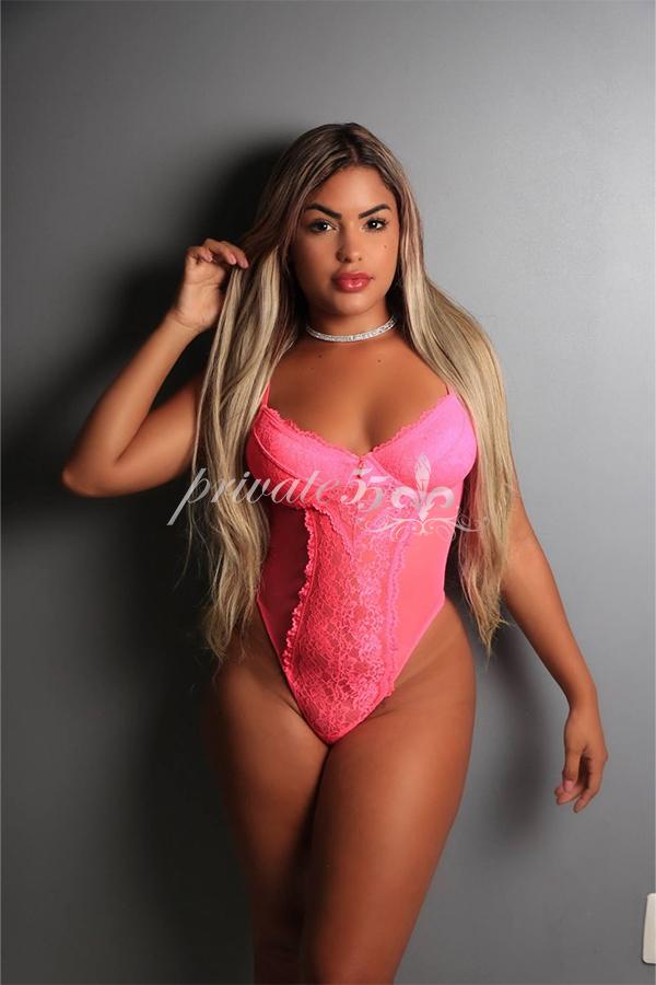Laura Dias - Acompanhantes RJ - Acompanhantes Rio De Janeiro - Acompanhantes Rio de Janeiro