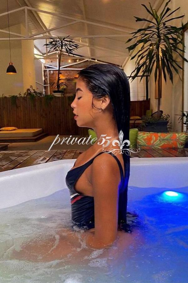 MELANIE EDUARDA - Acompanhantes Rio de Janeiro