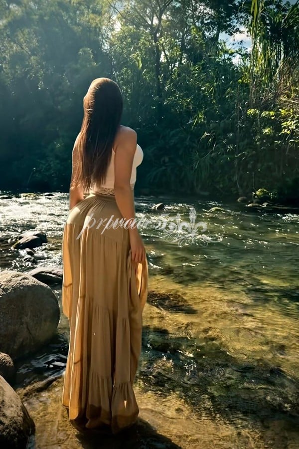 YMOLA MAHARA - Acompanhantes Rio de Janeiro