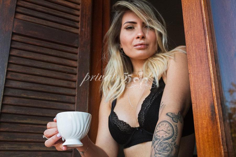 LAARA MONTEIRO - Acompanhantes Salvador