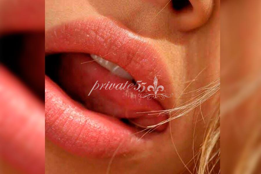 AMANDA FREIRE - Acompanhantes Santos