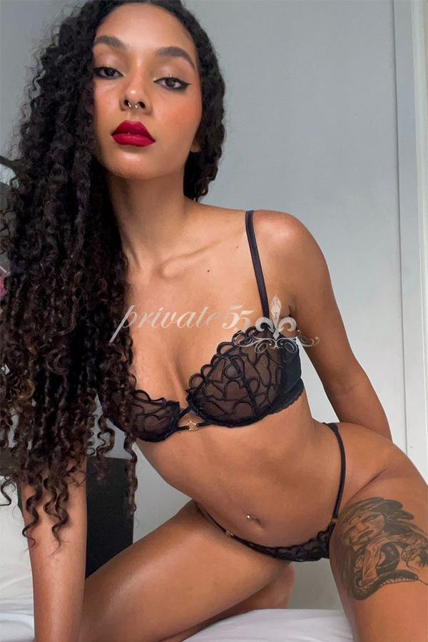 BÁRBARA ANDRADE - Acompanhantes Rio de Janeiro