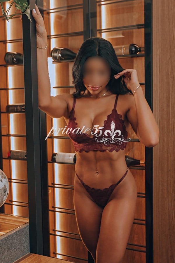 JÚLIA ANDRADE - Acompanhantes São Paulo
