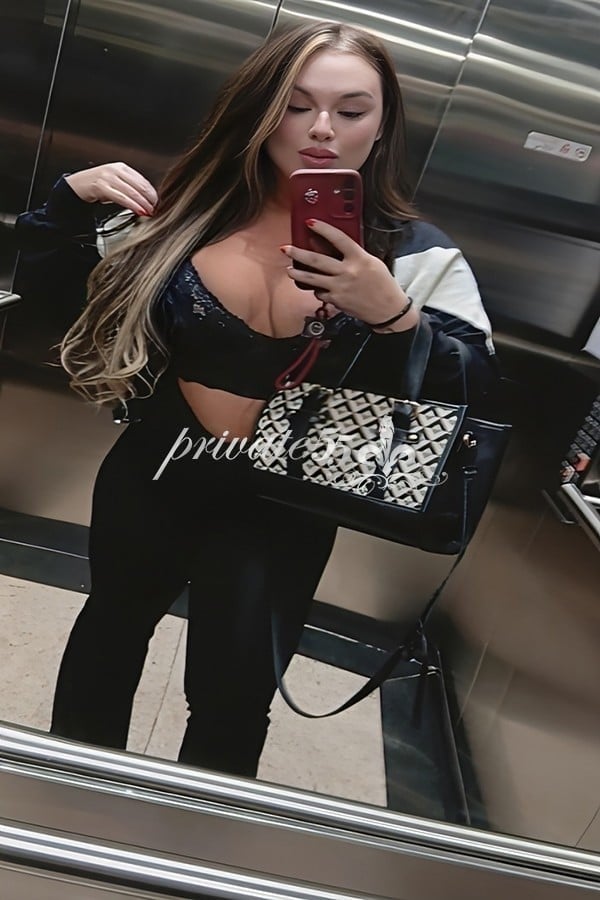 LAYLA FERUCCINE - Acompanhantes São Paulo