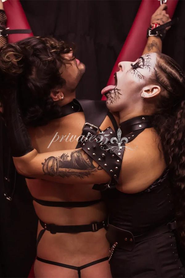 MADAME AGATHA DOMINATRIX - Acompanhantes São Paulo
