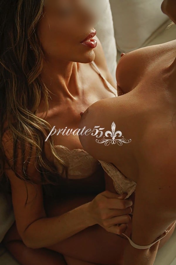 PAULA LENZ E PAOLA DINIZ - Acompanhantes São Paulo