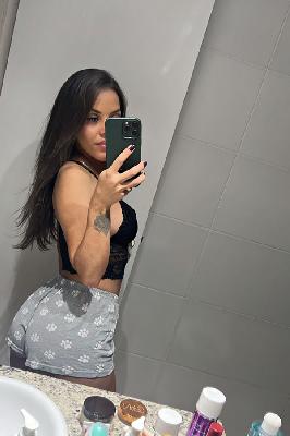 Iza Moura - Acompanhantes Balneário Camboriú - Acompanhantes BC - Acompanhantes SC