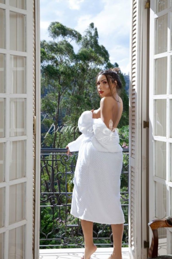 LARISSA MANOELA - Acompanhantes Curitiba