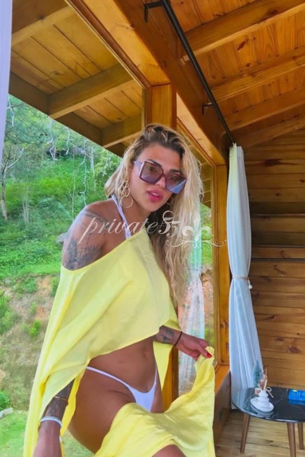 GAROTA  CAPIXABA - Acompanhantes Florianópolis