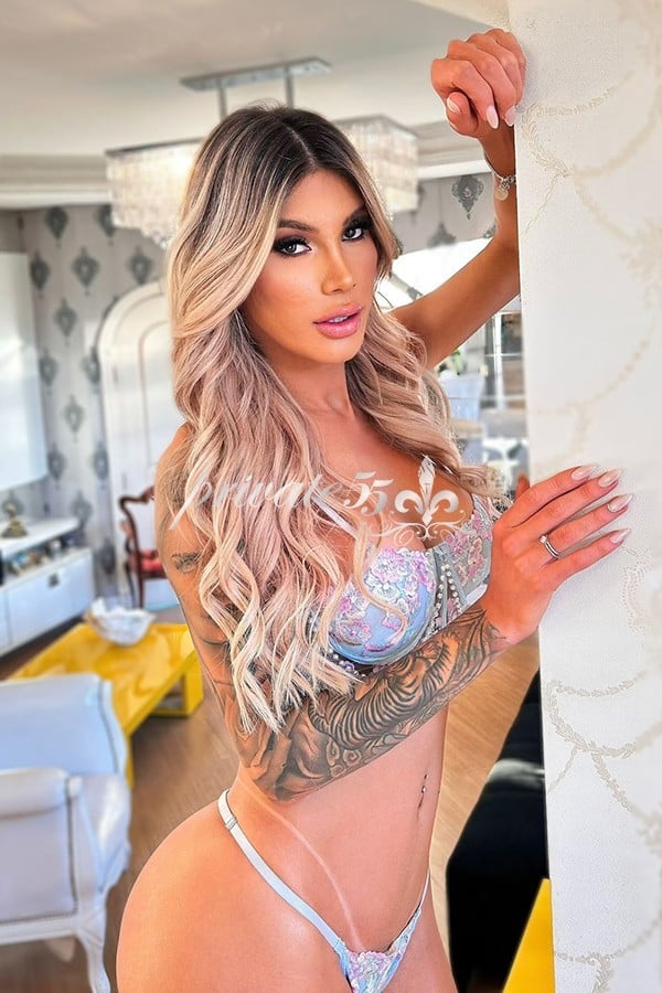 LÍVIA TRENTINI - Acompanhantes Florianópolis