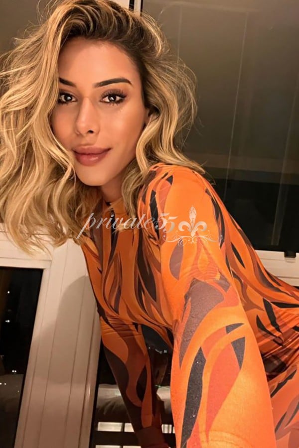 LARISSA AZEVEDO - Acompanhantes Goiânia