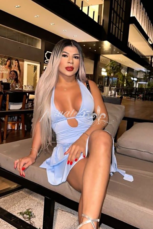LARISSA CAMPOS - Acompanhantes Goiânia
