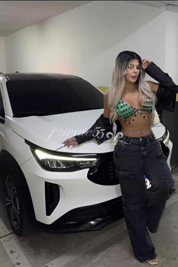 LARISSA CAMPOS - Acompanhantes Goiânia